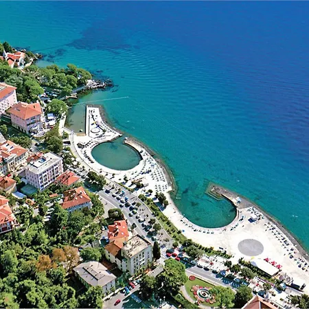 Apartment Ziza-3 By Interhome *